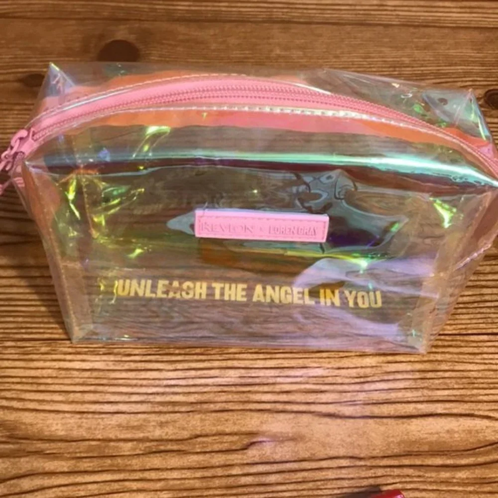 Revlon X Loren Gray Fierce Angel Makeup Collection‎